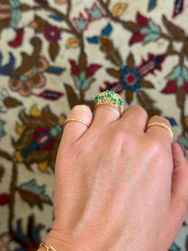 Bague 54 Vintage yellow gold and emerald ring 58 Facettes