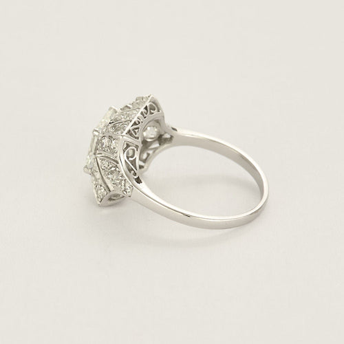 Bague 57 Bague en platine et diamants 58 Facettes LJBAV3