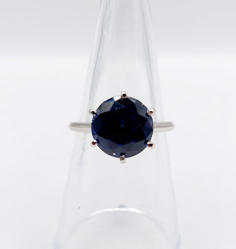 Bague 53.5 Bague solitaire Art déco en platine et saphir synthétique 4,50 carats 58 Facettes A04624
