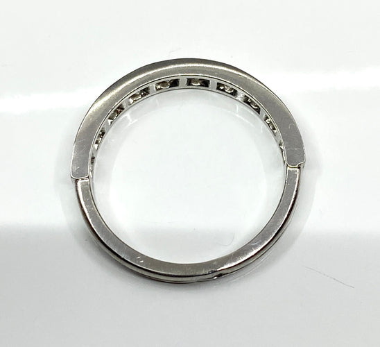 Bague 50 Demie alliance en platine et diamants 58 Facettes AB615