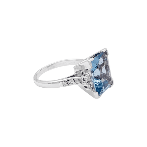 Bague 58 Bague cocktail or blanc et platine, aigue-marine et diamants. 58 Facettes 34684