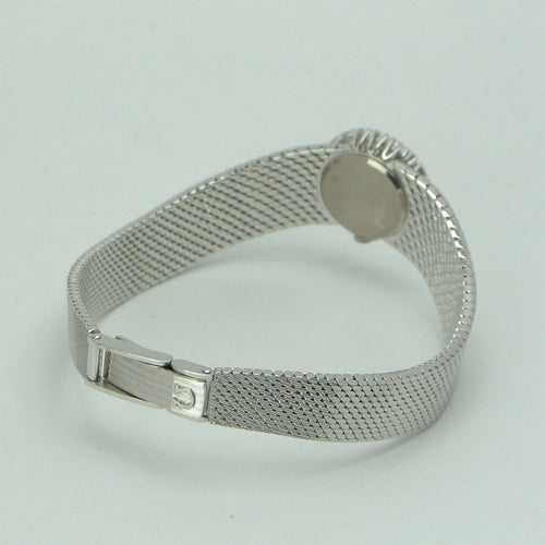 Montre Montre Omega asymétrique en or blanc 18 carats avec diamants 58 Facettes