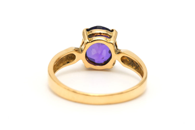 Bague 54 Bague contemporaine sertie d'une améthyste en or jaune 18 carats 58 Facettes 23125