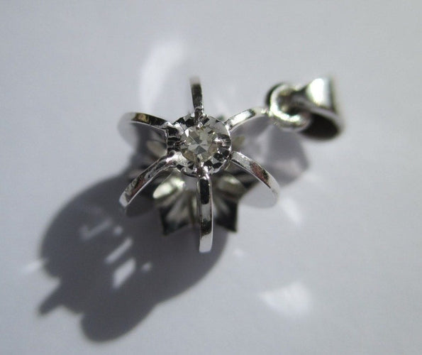 Pendentif Pendentif sphère étoile Art Déco or blanc diamant 58 Facettes