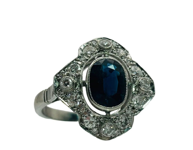 Bague 53 Bague de style Art Déco en platine avec un saphir central et des diamants 58 Facettes 50245