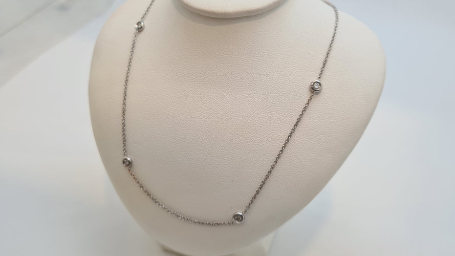 Collier Collier en Or blanc 18 carats sertie de diamants naturels 58 Facettes