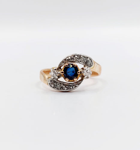 Bague 48 Bague tourbillon antique or rose saphir et diamants taille rose (circa 1900) 58 Facettes A06284