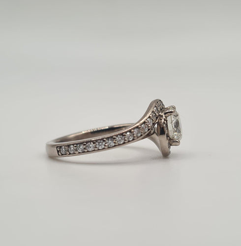 Bague 44 Bague or blanc diamants naturels 58 Facettes