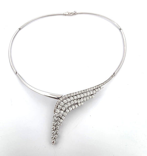 Collier Important collier en or blanc avec diamants 58 Facettes
