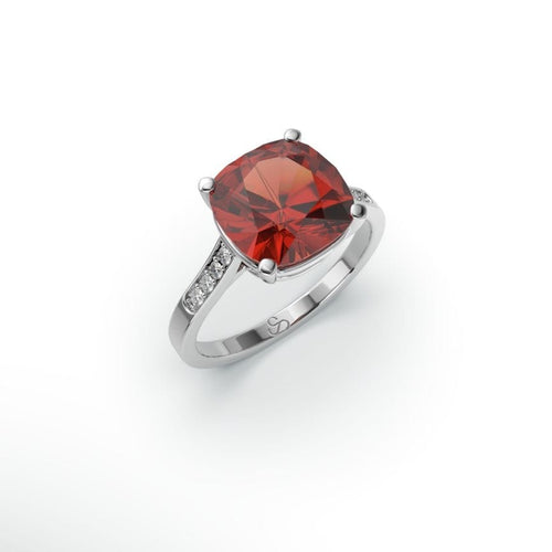 Pirope garnet ve elmaslı yüzük 