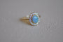 Bague 54 Yellow gold Australian opal and diamond ring 58 Facettes