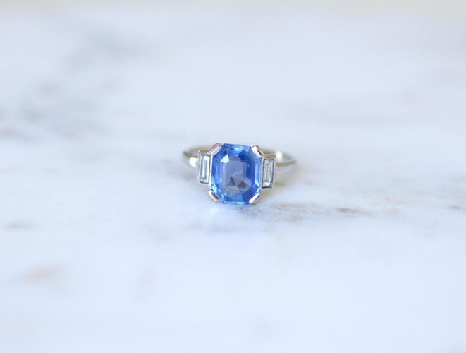 Bague 55 Bague en Or Blanc, Platine, Saphir Ceylan Non Chauffé et Diamants Baguettes 58 Facettes