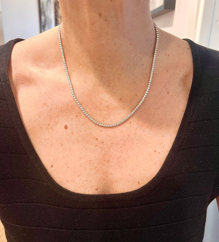 Collier Collier Rivière Diamants 10.15 Carats Or Gris 18 Carats 58 Facettes C142