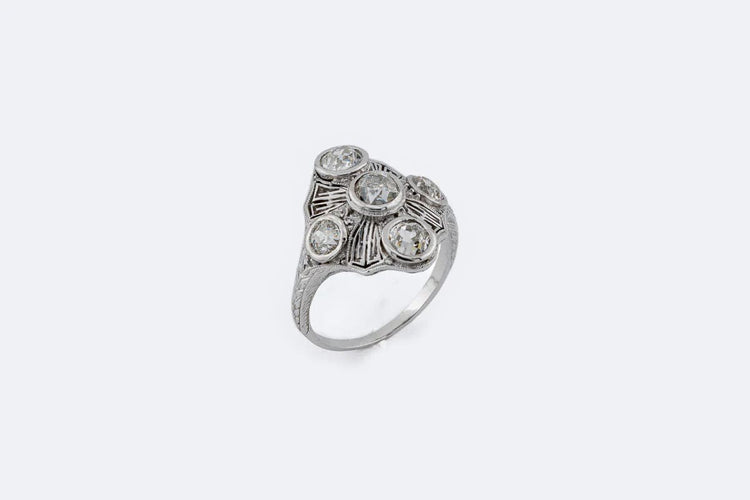 Bague Platino / 13 Anello Vintage in platino con diamanti 58 Facettes anl809