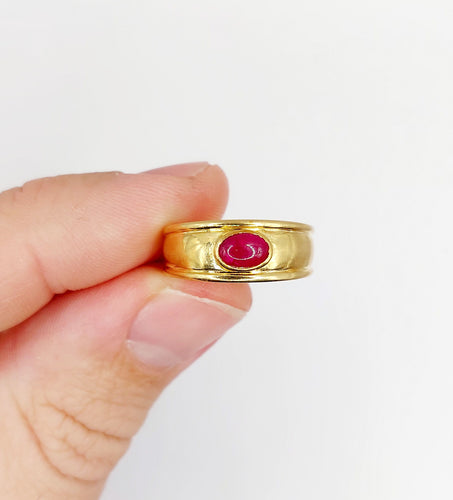 Bague jonc vintage Art Déco or jaune, cabochon de rubis 58 Facettes A06209