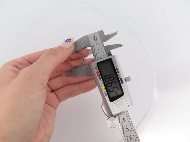 Bague 51 bague CARTIER love pm full pave diamants 58 Facettes 262133