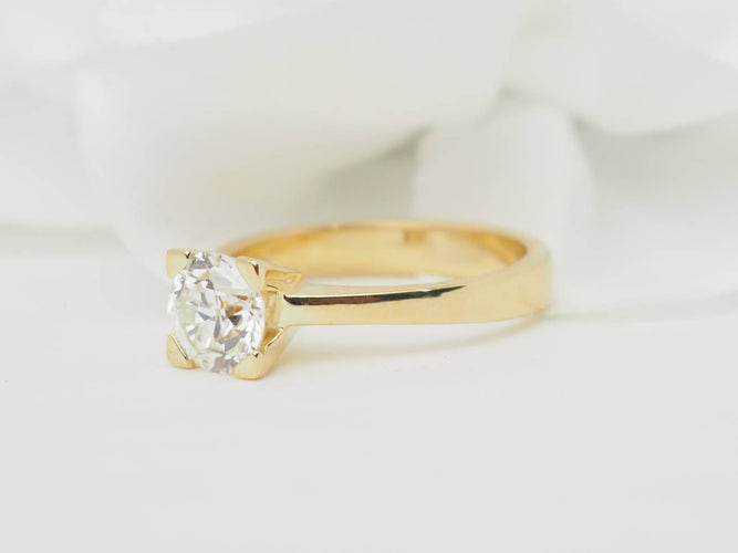 Bague 55 Bague solitaire en or jaune et diamant 1.40ct 58 Facettes 31380/31535