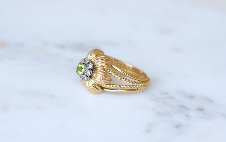 Bague 60 Bague Cocktail Fleur Péridot Diamants Or Jaune 58 Facettes