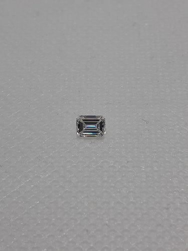 Gemstone DIAMANT TAILLE EMERAUDE 0.40ct 58 Facettes