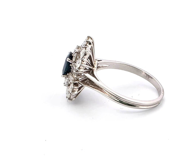 Superb vintage ring in white gold, sapphire and diamond 