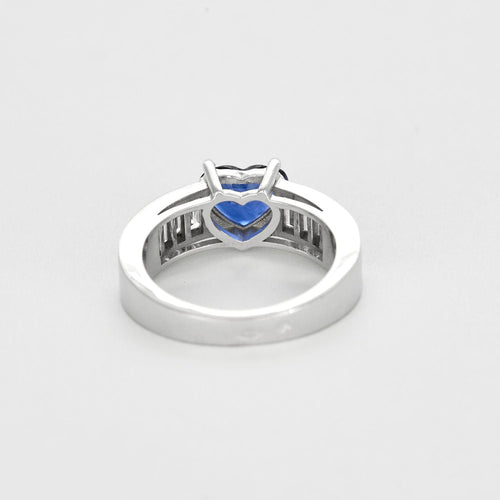 Armring i hvidguld, safir og diamant