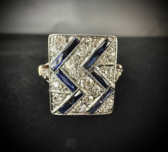 Bague 56.5 Bague Art Déco deux ors, ornée de saphirs calibrés et brillants 58 Facettes
