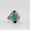 Bague 54 Bague de style Art Déco en platine, avec émeraude centrale, diamants et onyx 58 Facettes 50244