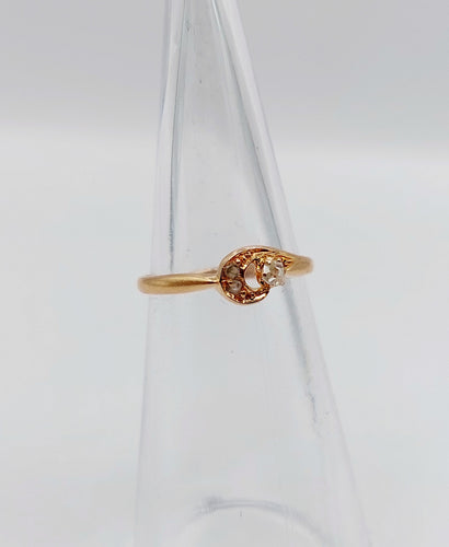 Bague 45 Petite bague antique or rose croissant de lune et diamants taille rose 58 Facettes A06297