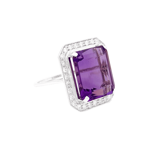 Bague 55 Bague or blanc, diamants, améthyste. 58 Facettes 34515