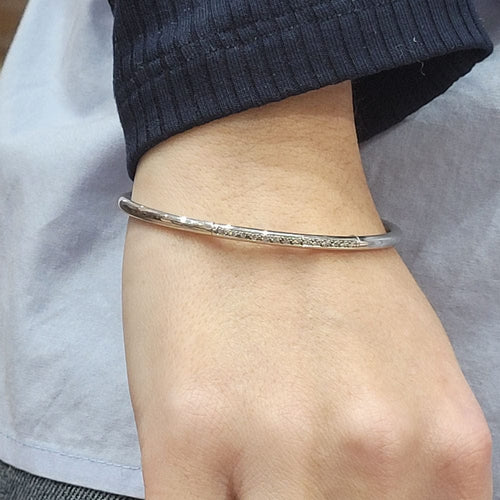 Bracelet Pulsera de diamants en or blanc 18k 58 Facettes P166