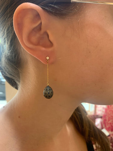 Boucles d'oreilles Boucles d’Oreilles Gouttes pavées Saphirs Diamants Or 18 Carats 58 Facettes BO161