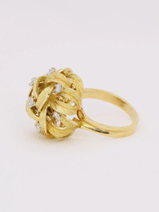 Bague Bague dome fleur or jaune diamants 58 Facettes J604