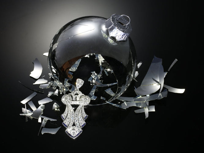 Pendentif Le Diamant Déco : Pendentif en platine avec diamants et saphirs taille européenne ancienne 58 Facettes 18276-0099