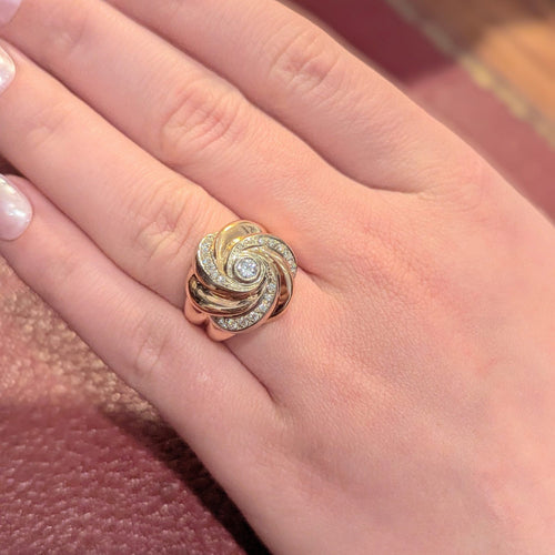 Bague 54 Bague Tourbillon 2 ors et diamants 58 Facettes 32272