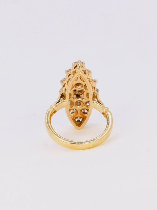 Vintage marquise ring in yellow gold with diamonds