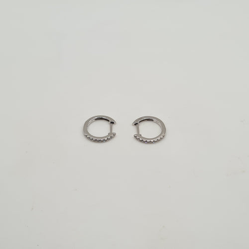 Boucles d'oreilles Créoles or blanc 18 carats serties de diamants 58 Facettes