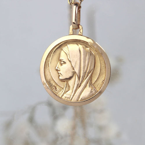 Pendentif Médaille Vierge or rose signée Grün 58 Facettes CVP189