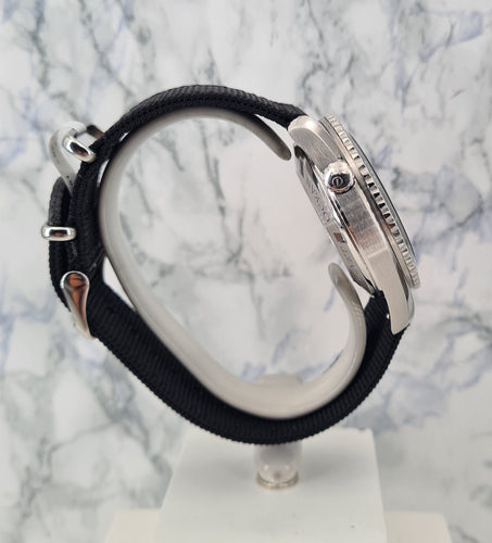 Montre OMEGA Seamaster Planet Ocean 600M 58 Facettes 29005037