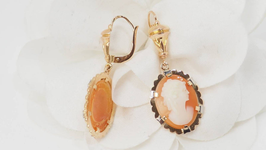 Boucles d'oreilles Pendants d'oreilles en or jaune et camée 58 Facettes 32620