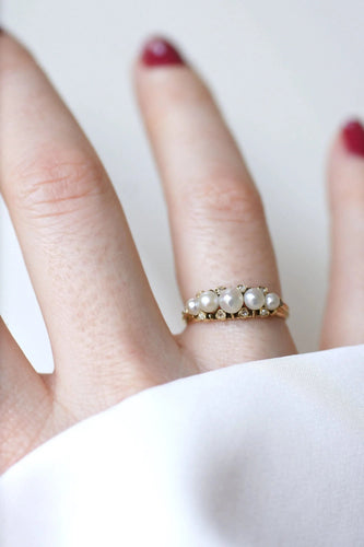 Bague 53 Bague jarretière perles et diamants 58 Facettes