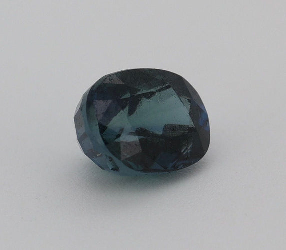 Gemstone Saphir bleu 1.04cts non chauffé certificat 58 Facettes 450