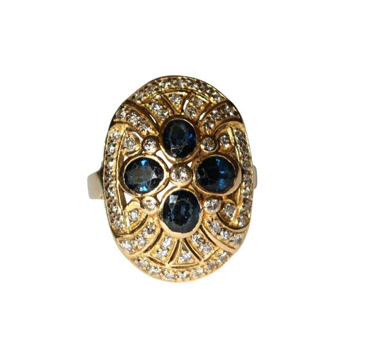 Bague 52 Bague ovale or jaune, saphirs et diamants 58 Facettes 587