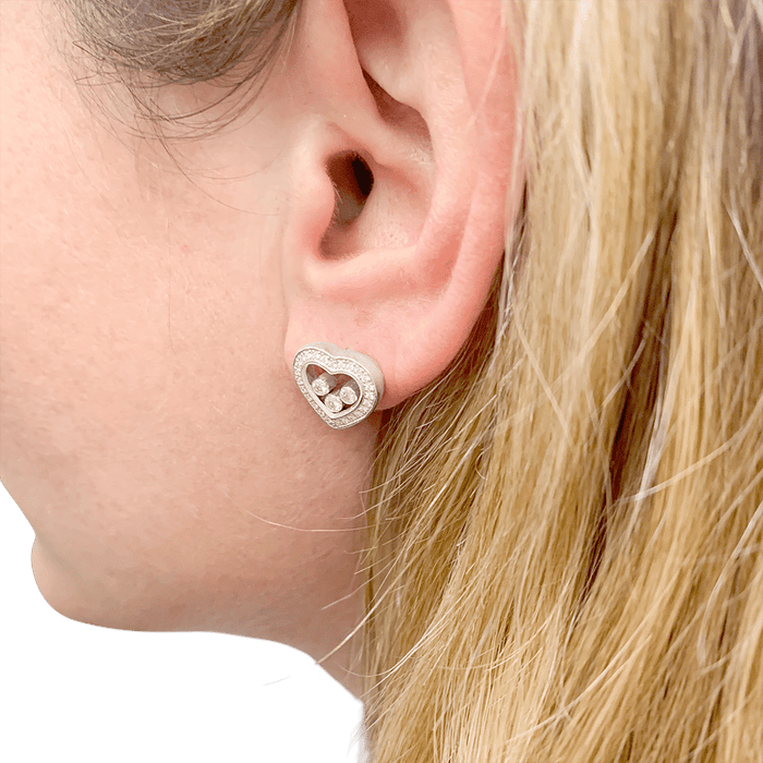 Boucles d'oreilles Boucles d'oreilles Chopard "Happy Diamonds" or blanc, diamants. 58 Facettes 34188