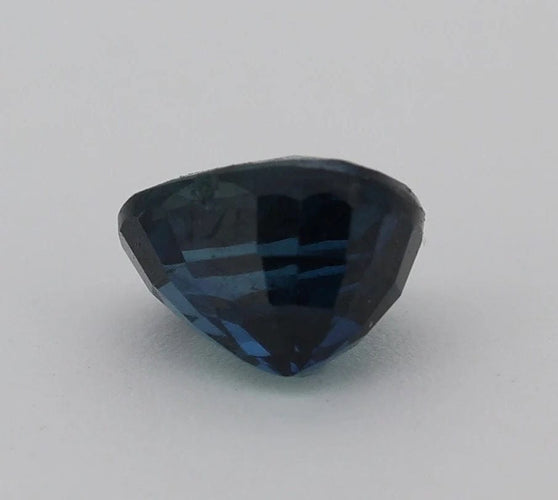 Gemstone Saphir bleu 1.04cts non chauffé certificat 58 Facettes 450