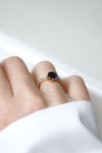 Bague 50 Bague Ancienne Solitaire Saphir 1,50 Cts et Diamants 58 Facettes
