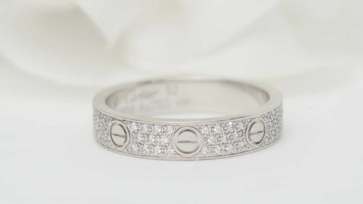 Bague 52 Cartier - Bague Love pavée diamants or blanc 58 Facettes 32830