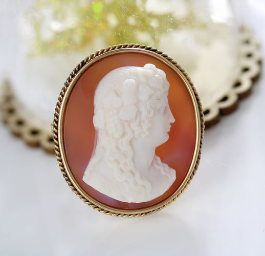 Broche Broche ancienne camée sur Agate 58 Facettes CVBR92