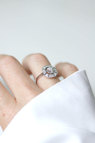 Bague 55 Bague Art Déco Octogonale Diamants 0,60 Ct 58 Facettes