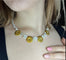 Collier Collier avec perles de rivière et marguerites en or jaune 58 Facettes