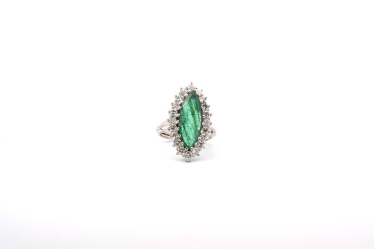 Bague Bague vintage émeraude et diamants en or 18k 58 Facettes 26383